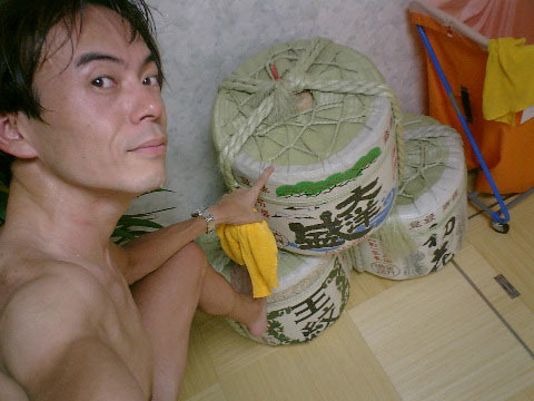 脱衣所にも樽ハケーン。ぎりぎり写ってない（笑）
