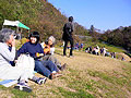 ピクニック客がたくさんいた。