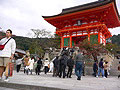 ここから清水寺が始まる。